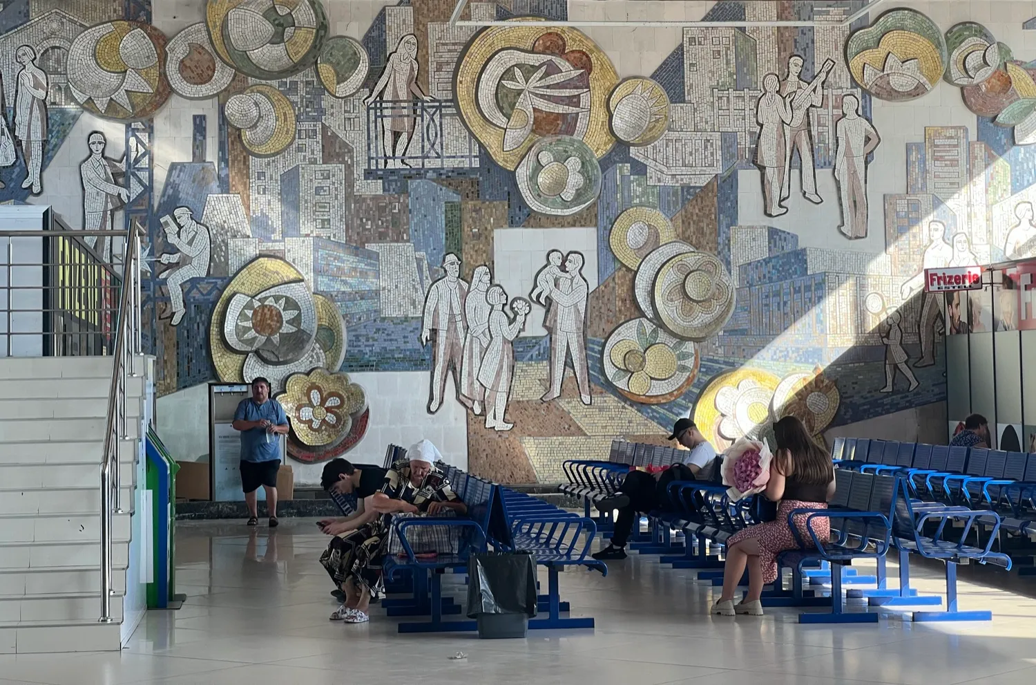 Mosaic Tour — photo 3